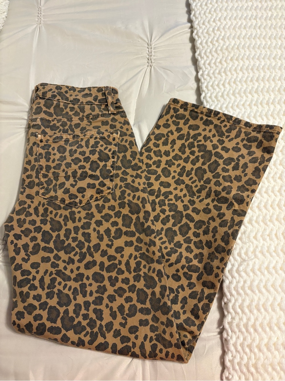 American Eagle Outfitters Leopard Print Stove Pipe Jeans.